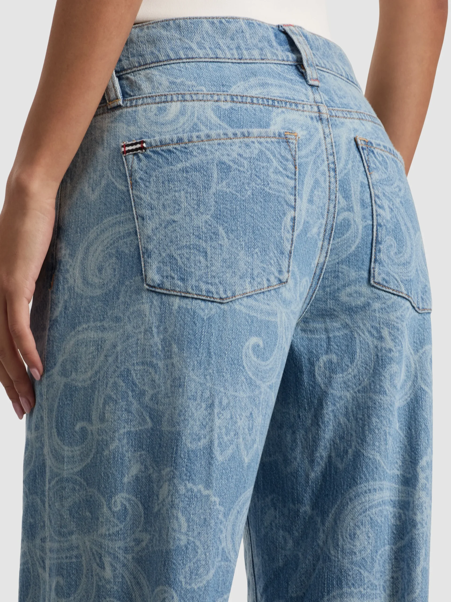 Alice and Olivia JEANS*AMAZING PAISLEY JEAN BLACK