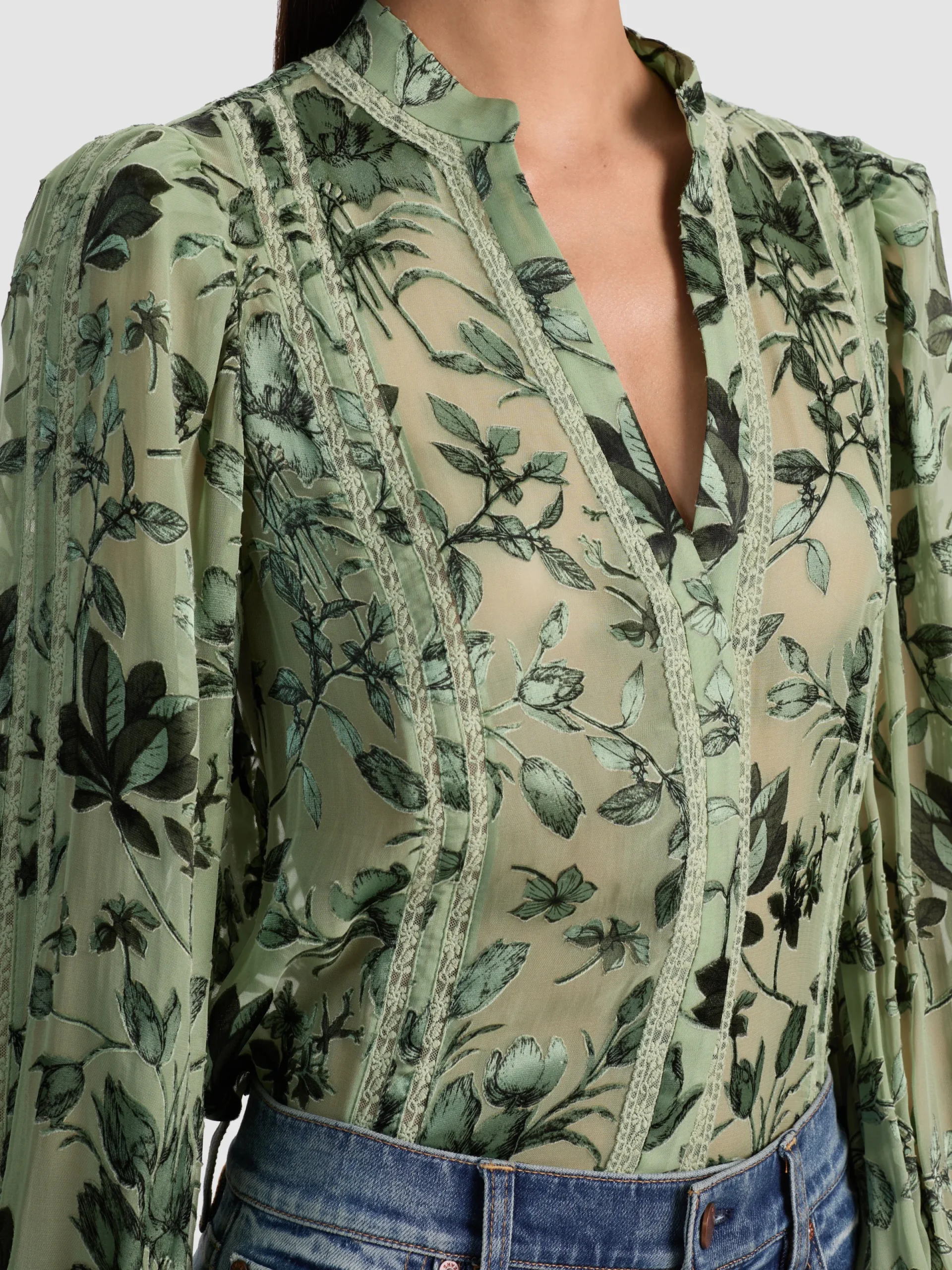 Alice and Olivia BLOUSES*ARLETTE BLOUSE MYSTIC GARDEN SAGE