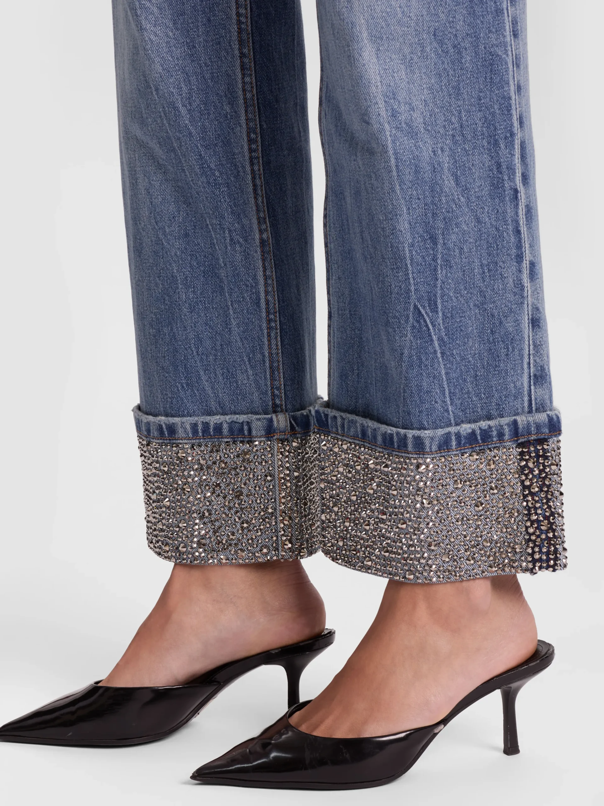 Alice and Olivia JEANS*CHIC EMBELLISHED ANKLE JEAN DARLA LIGHT INDIGO