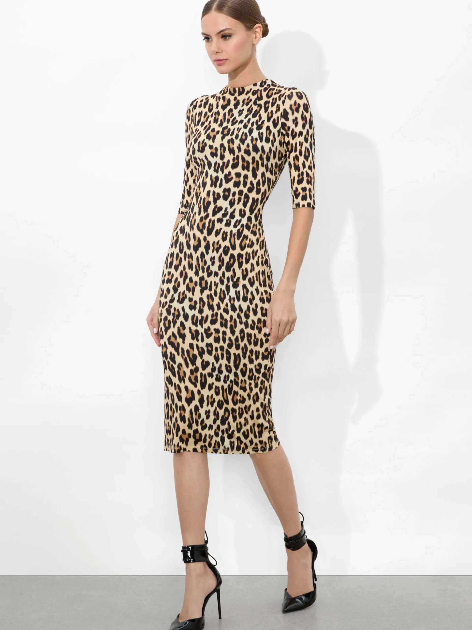 Alice and Olivia MIDI*DELORA MIDI DRESS