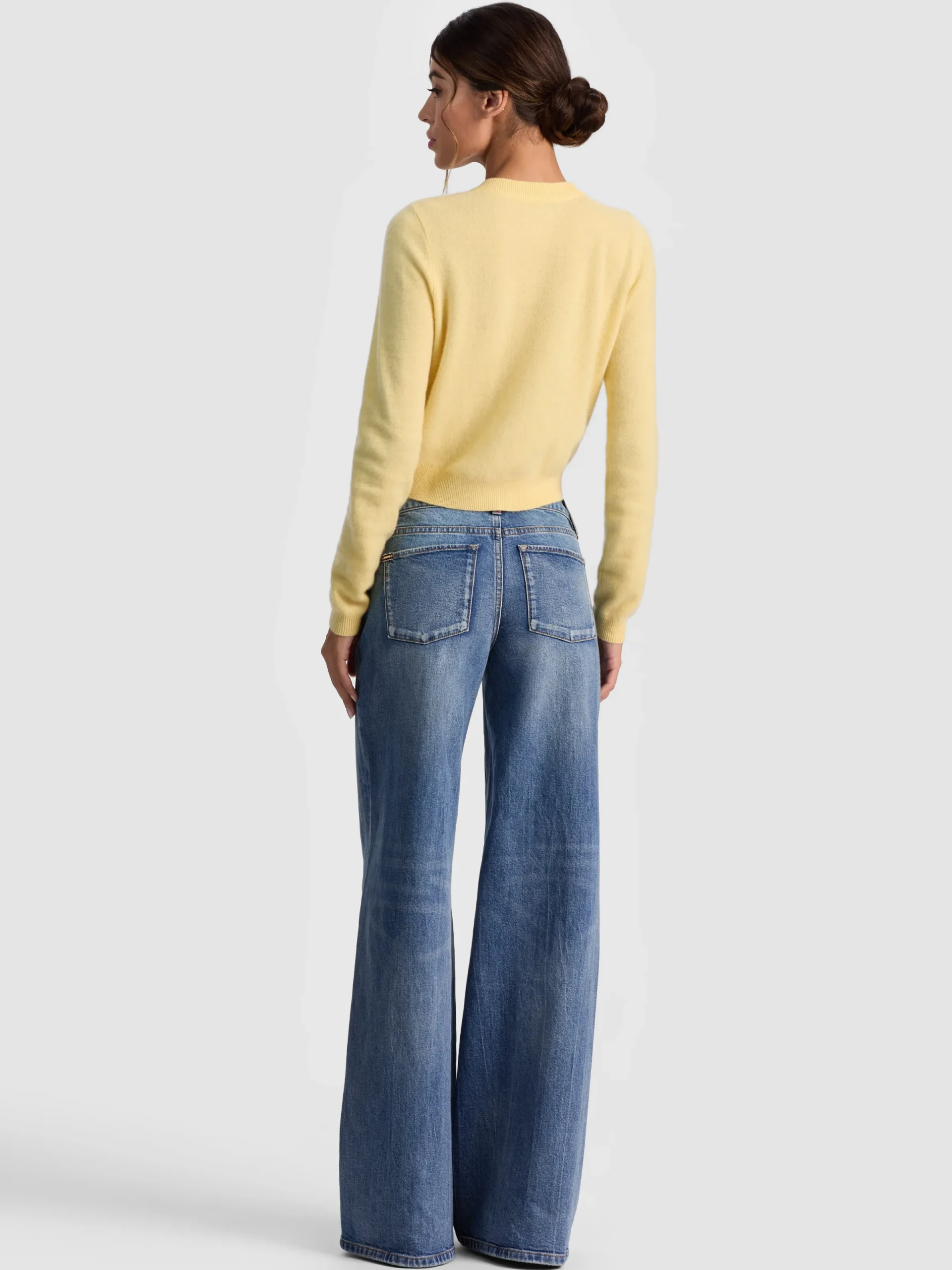 Alice and Olivia CARDIGANS*DOLLIE CASHMERE CARDIGAN DARLA LIGHT INDIGO