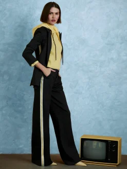 Alice and Olivia BLAZERS*JORDAN BLAZER WITH REMOVABLE HOODIE DARLA LIGHT INDIGO