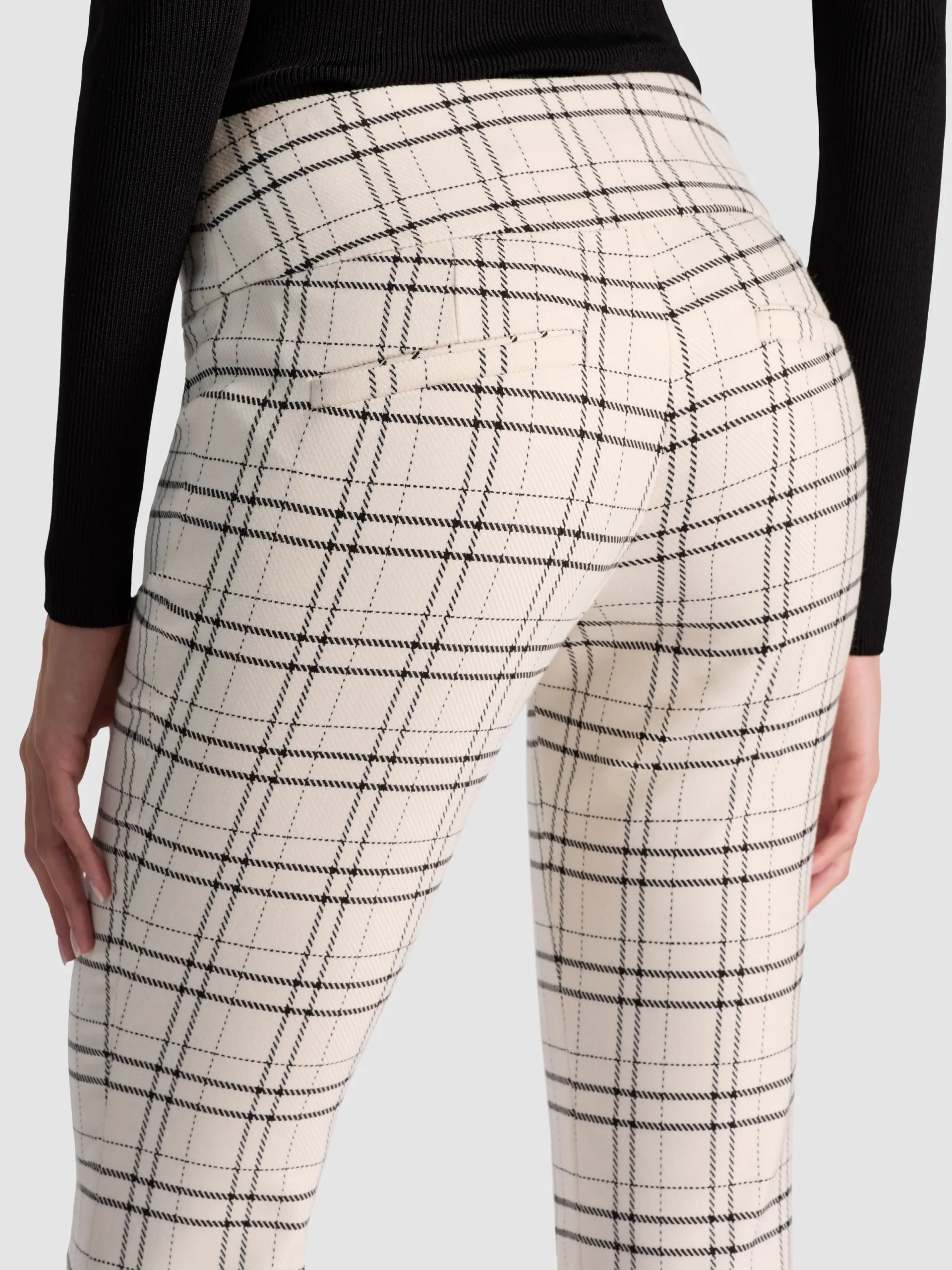 Alice and Olivia Matching Sets Test*OLIVIA BOOTCUT PANT SOFT WHITE